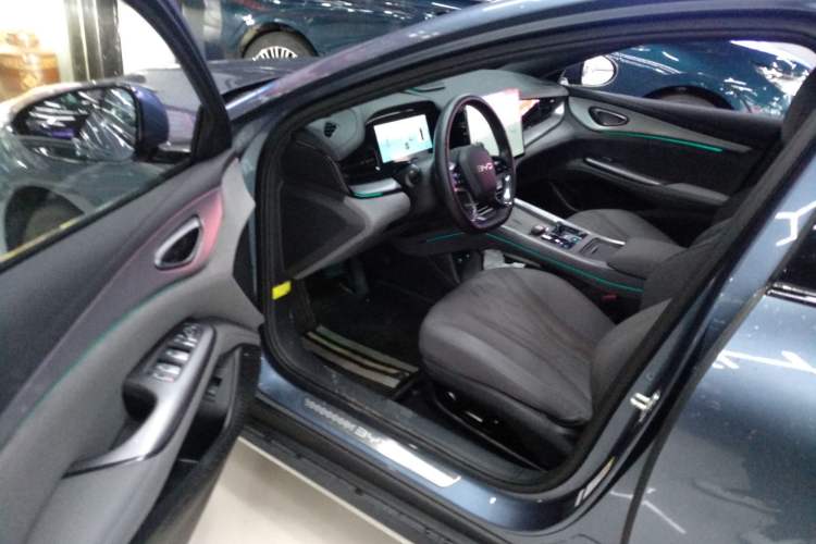 Used BYD Seal 07 DM-i 2025 DM-i 1.5T 125km Flagship Model Left Front Seat