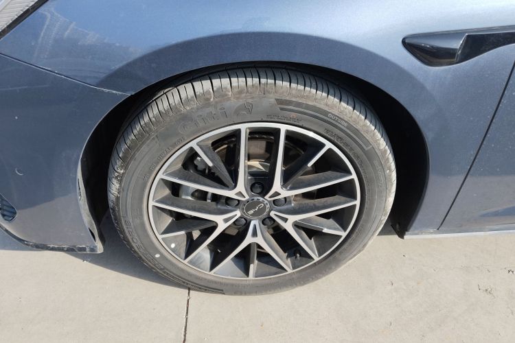 Used BYD Seal 07 DM-i 2025 Intelligent Driving Version DM-i 1.5L 125 km Prestige Edition Left Front Wheel Hub