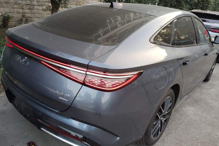 Used BYD Seal 07 DM-i 2025 DM-i 1.5L 125km Prestige Model Rear Right 45 Deg