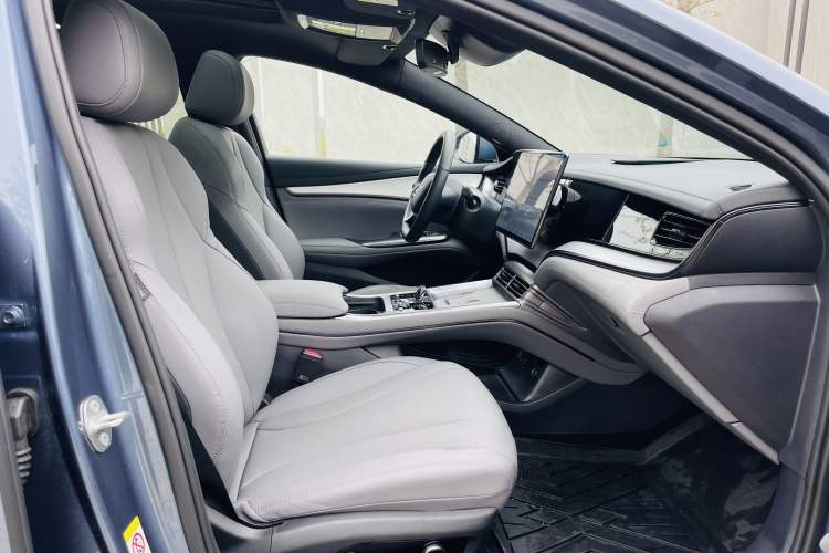 Used BYD Seal 07 DM-i 2025 Intelligent Driving Version DM-i 1.5L 125 km Prestige Edition Right Front Seat