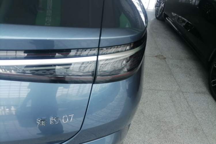Used BYD Seal 07 DM-i 2025 DM-i 1.5L 125km Elite Model Right Rear Taillight