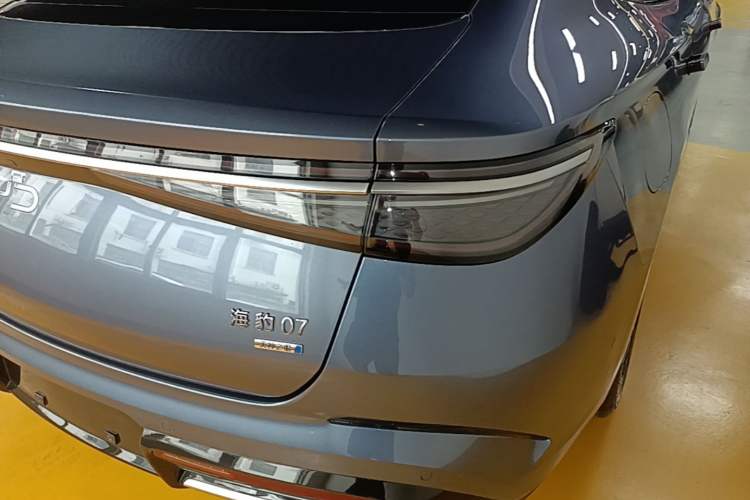 Used BYD Seal 07 DM-i 2025 Intelligent Driving Version DM-i 1.5L 125 km Prestige Edition Right Rear Taillight