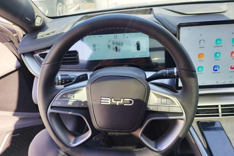 Used BYD Seal 07 DM-i 2025 Intelligent Driving Version DM-i 1.5T 125 km Range Flagship Edition Steering Wheel