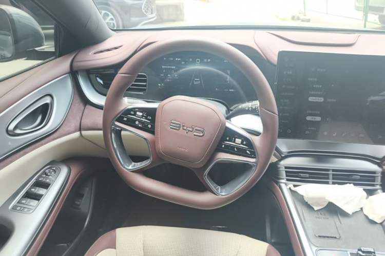 Used BYD Seal 07 DM-i 2025 DM-i 1.5L 125km Luxury Model Steering Wheel