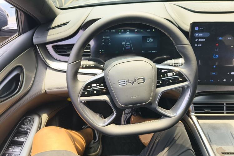 Used BYD Seal 07 DM-i 2025 DM-i 1.5L 125km Luxury Model Steering Wheel