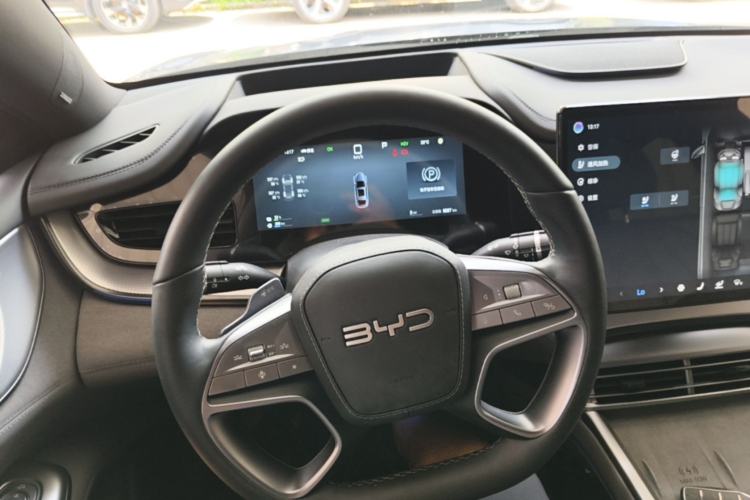 Used BYD Seal 07 DM-i 2025 Intelligent Driving Version DM-i 1.5L 125 km Prestige Edition Steering Wheel