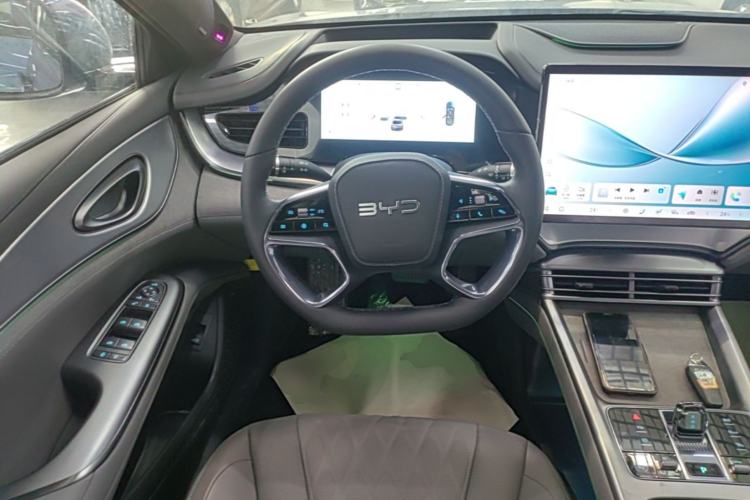 Used BYD Seal 07 DM-i 2025 DM-i 1.5T 125km Flagship Model Steering Wheel