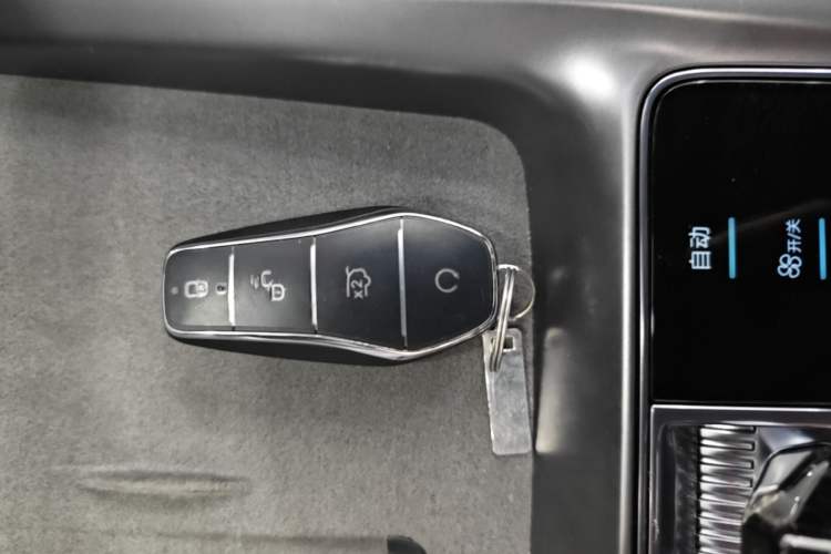 Used BYD Seal 07 DM-i 2025 Intelligent Driving Version DM-i 1.5L 125 km Prestige Edition Vehicle Key
