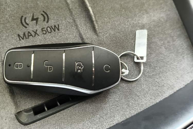 Used BYD Seal 07 DM-i 2025 Intelligent Driving Version DM-i 1.5L 125 km Prestige Edition Vehicle Key