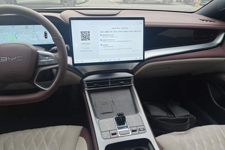 Used BYD Seal 07 DM-i 2025 Intelligent Driving Version DM-i 1.5T 125 km Range Flagship Edition Audio And AC Panel