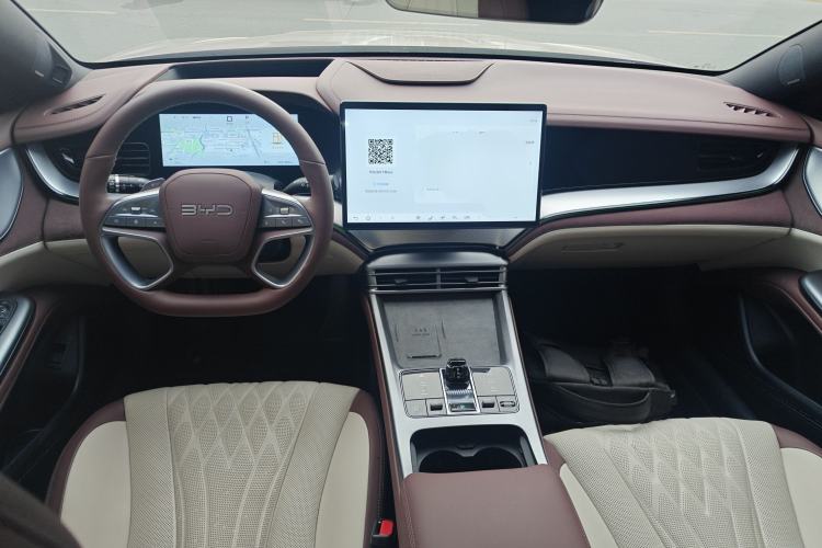 Used BYD Seal 07 DM-i 2025 Intelligent Driving Version DM-i 1.5T 125 km Range Flagship Edition Interior 2