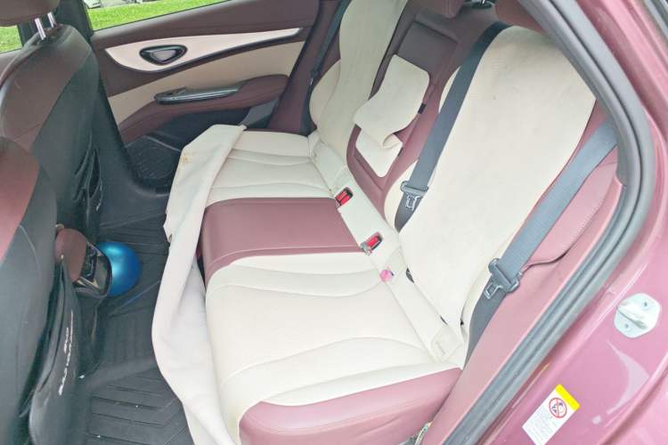 Used BYD Seal 07 DM-i 2025 Intelligent Driving Version DM-i 1.5L 125 km Luxury Edition Left Rear Seat