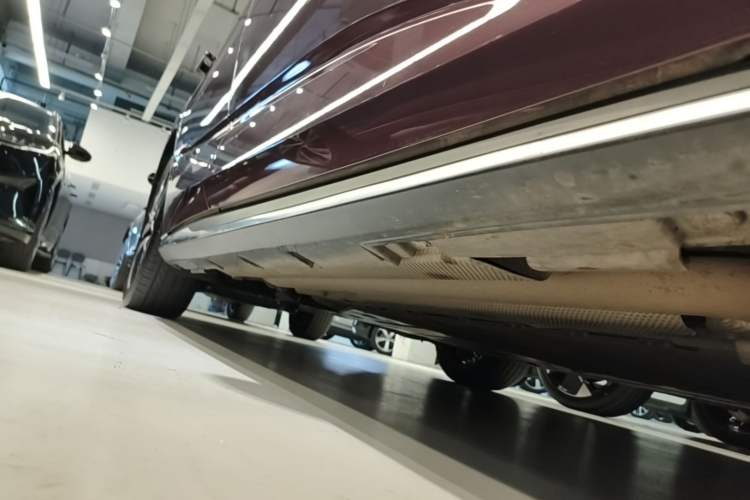 Used BYD Seal 07 DM-i 2025 Intelligent Driving Version DM-i 1.5L 125 km Luxury Edition Right Side Sill
