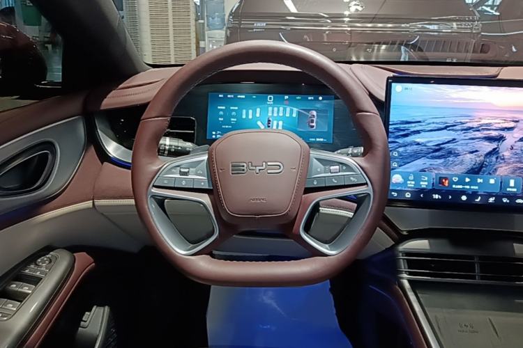 Used BYD Seal 07 DM-i 2025 Intelligent Driving Version DM-i 1.5L 125 km Luxury Edition Steering Wheel