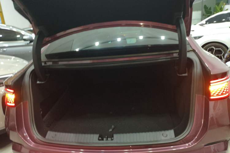 Used BYD Seal 07 DM-i 2025 Intelligent Driving Version DM-i 1.5L 125 km Prestige Edition Trunk