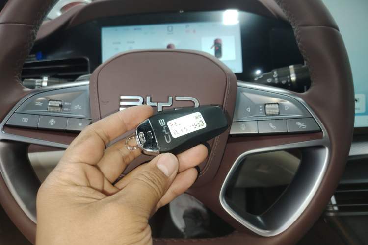 Used BYD Seal 07 DM-i 2025 DM-i 1.5T 125km Flagship Model Vehicle Key