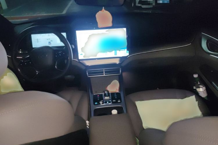 Used BYD Seal 07 DM-i 2025 DM-i 1.5L 125km Prestige Model Center Console