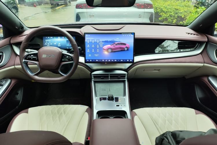Used BYD Seal 07 DM-i 2025 DM-i 1.5T 125km Flagship Model Center Console
