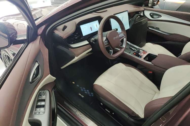 Used BYD Seal 07 DM-i 2025 Intelligent Driving Version DM-i 1.5L 125 km Prestige Edition Driver Seat