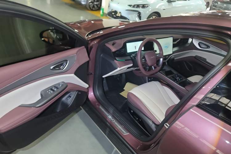 Used BYD Seal 07 DM-i 2025 DM-i 1.5L 125km Prestige Model Driver Seat