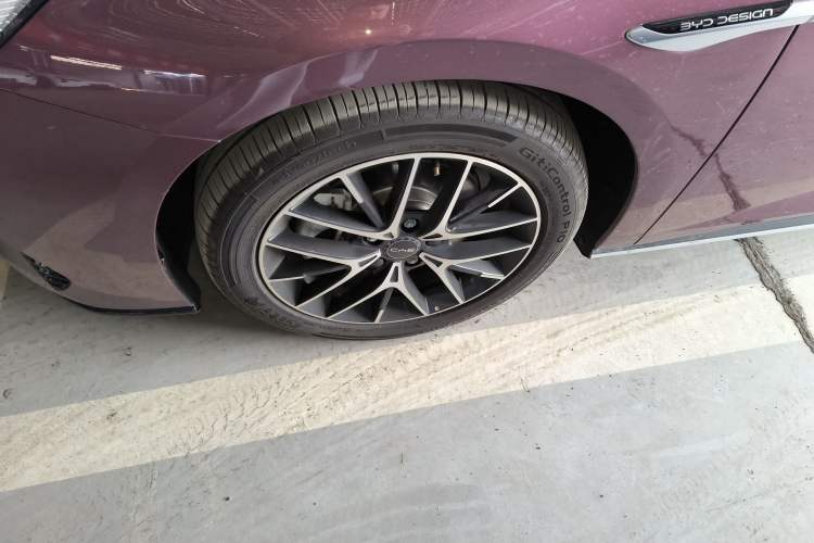 Used BYD Seal 07 DM-i 2025 DM-i 1.5L 125km Prestige Model Exterior 4