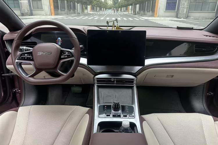 Used BYD Seal 07 DM-i 2025 DM-i 1.5L 125km Luxury Model Interior 8