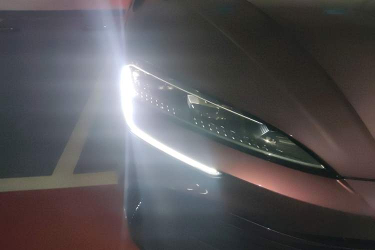 Used BYD Seal 07 DM-i 2025 DM-i 1.5L 125km Prestige Model Right Front Headlight