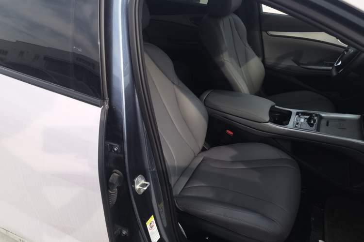 Used BYD Seal 07 DM-i 2025 Intelligent Driving Version DM-i 1.5L 125 km Prestige Edition Right Front Seat