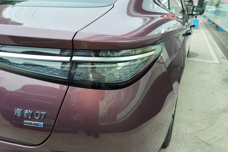 Used BYD Seal 07 DM-i 2025 Intelligent Driving Version DM-i 1.5L 125 km Prestige Edition Right Rear Taillight