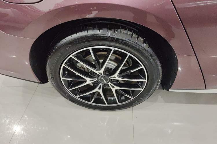 Used BYD Seal 07 DM-i 2025 Intelligent Driving Version DM-i 1.5L 125 km Prestige Edition Right Rear Wheel Hub