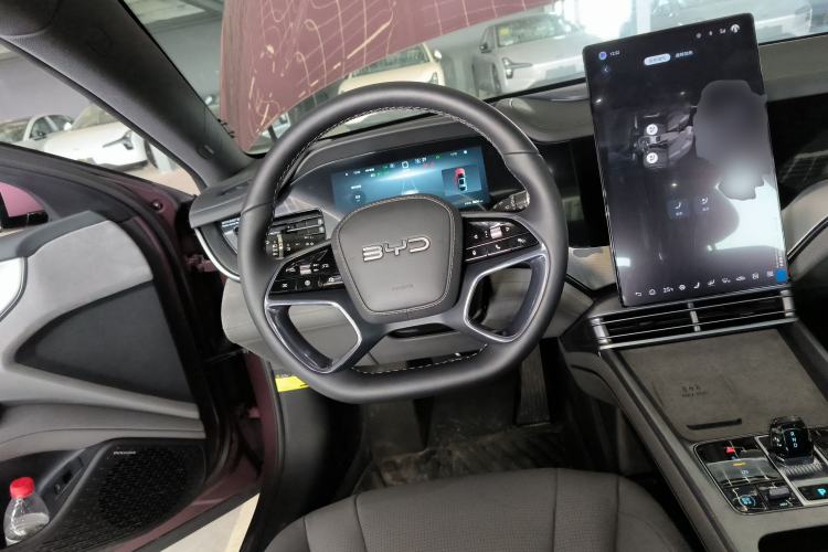Used BYD Seal 07 DM-i 2025 DM-i 1.5L 125km Prestige Model Steering Wheel