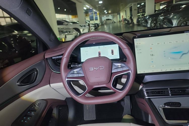Used BYD Seal 07 DM-i 2025 DM-i 1.5L 125km Prestige Model Steering Wheel