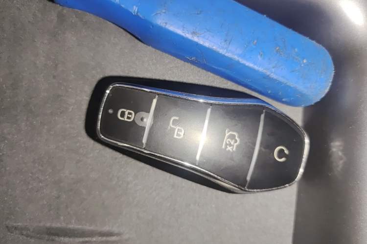 Used BYD Seal 07 DM-i 2025 Intelligent Driving Version DM-i 1.5L 125 km Prestige Edition Vehicle Key