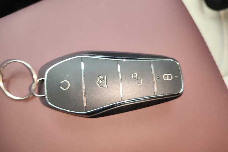 Used BYD Seal 07 DM-i 2025 DM-i 1.5T 125km Flagship Model Vehicle Key