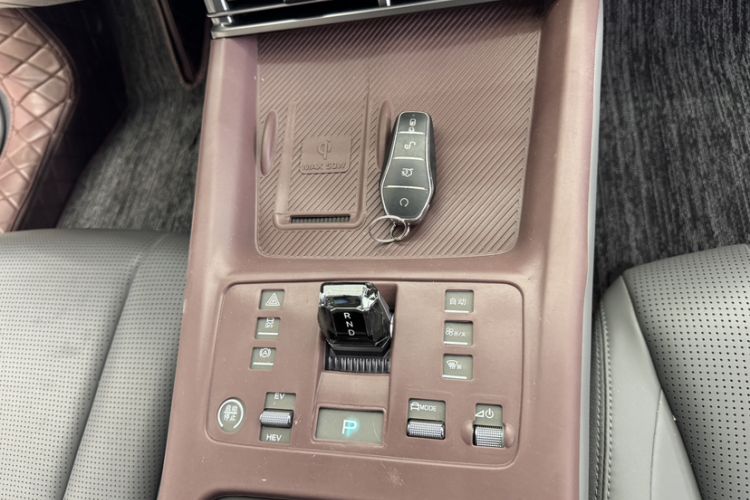 Used BYD Seal 07 DM-i 2025 DM-i 1.5L 70km Elite Model Gear Lever