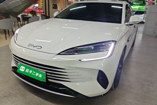Ojetý BYD Seal 07 DM-i 2025 Intelligent Driving Version DM-i 1.5L 125 km Luxury Edition