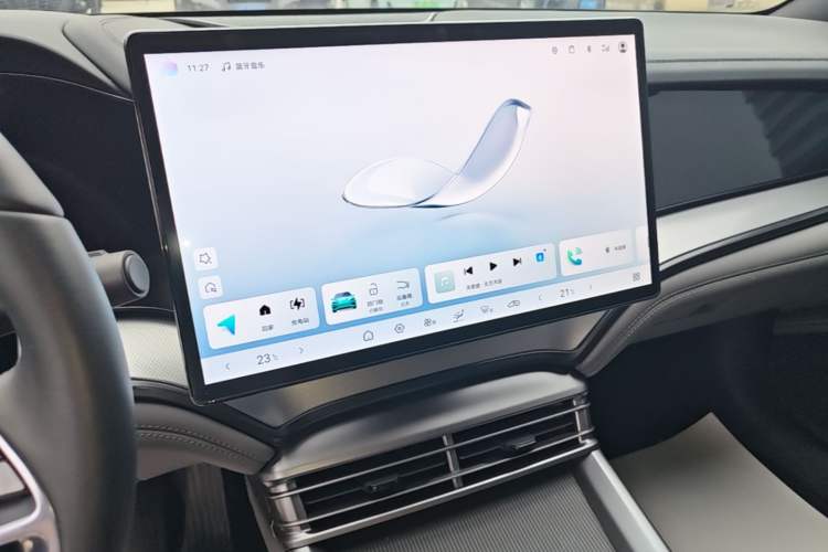 Used BYD Seal 07 DM-i 2025 DM-i 1.5L 125km Elite Model Audio And AC Panel