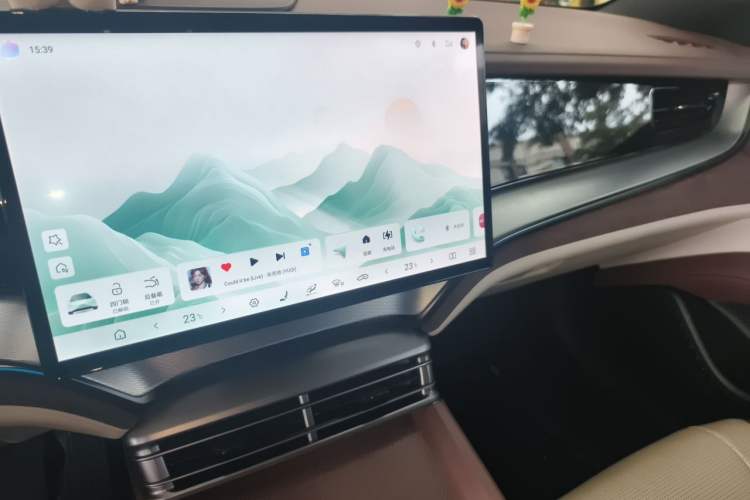Used BYD Seal 07 DM-i 2025 DM-i 1.5L 125km Luxury Model Audio And AC Panel