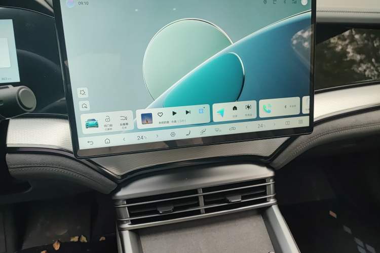 Used BYD Seal 07 DM-i 2025 Intelligent Driving Version DM-i 1.5T 125 km Range Flagship Edition Audio And AC Panel