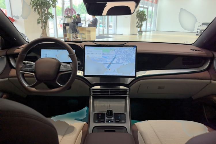 Used BYD Seal 07 DM-i 2025 Intelligent Driving Version DM-i 1.5L 125 km Prestige Edition Center Console