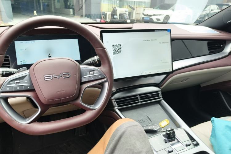 Used BYD Seal 07 DM-i 2025 Intelligent Driving Version DM-i 1.5T 125 km Range Flagship Edition Center Console