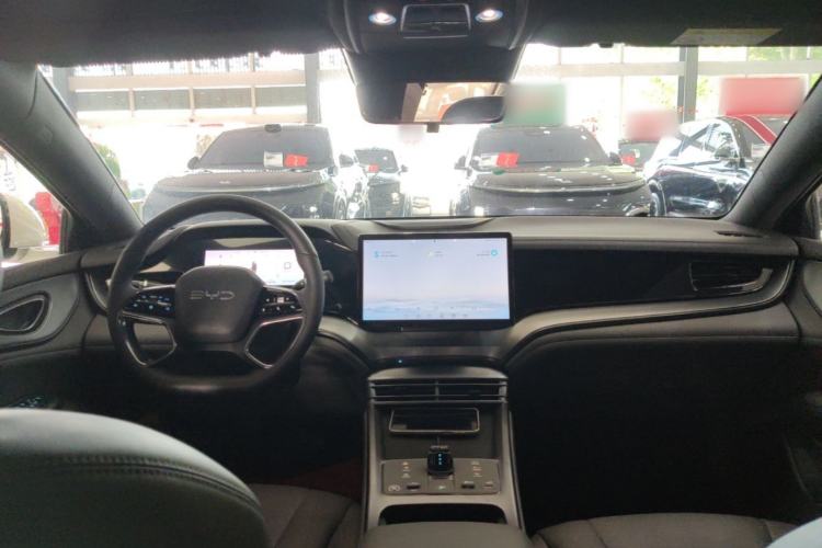 Used BYD Seal 07 DM-i 2025 DM-i 1.5L 70km Elite Model Center Console
