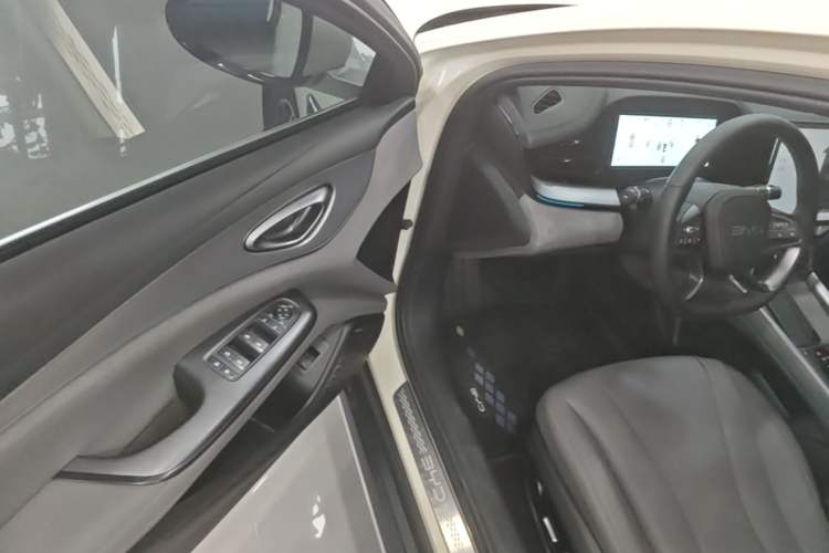 Used BYD Seal 07 DM-i 2025 Intelligent Driving Version DM-i 1.5L 125 km Prestige Edition Driver Seat