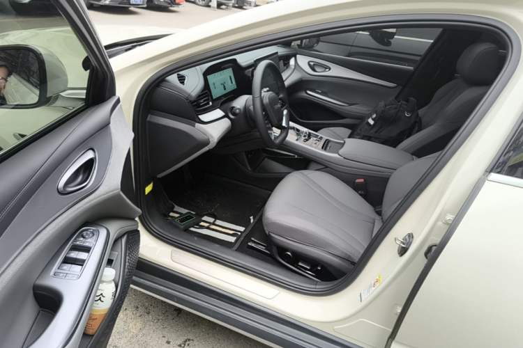 Used BYD Seal 07 DM-i 2025 DM-i 1.5L 125km Luxury Model Driver Seat