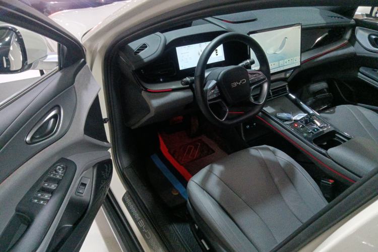 Used BYD Seal 07 DM-i 2025 Intelligent Driving Version DM-i 1.5L 125 km Prestige Edition Driver Seat