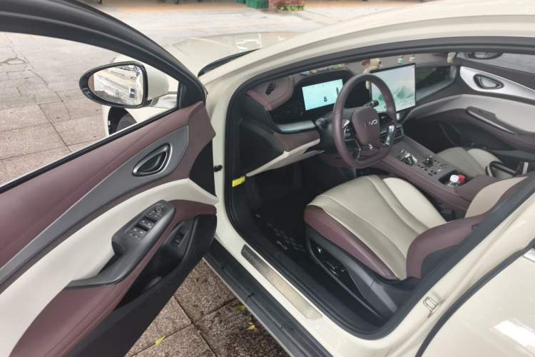 Used BYD Seal 07 DM-i 2025 DM-i 1.5L 125km Luxury Model Driver Seat