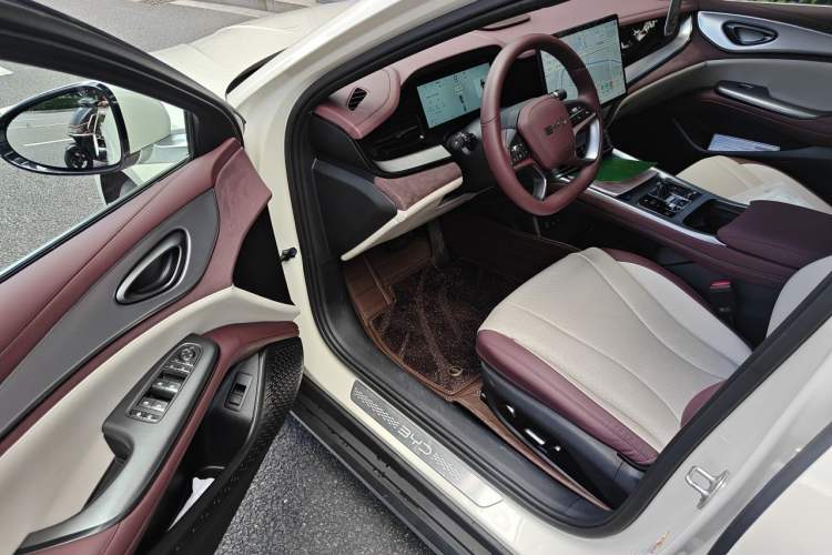 Used BYD Seal 07 DM-i 2025 Intelligent Driving Version DM-i 1.5L 125 km Luxury Edition Driver Seat
