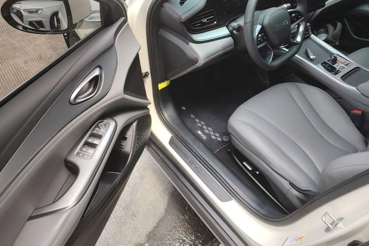Used BYD Seal 07 DM-i 2025 DM-i 1.5L 125km Elite Model Driver Seat
