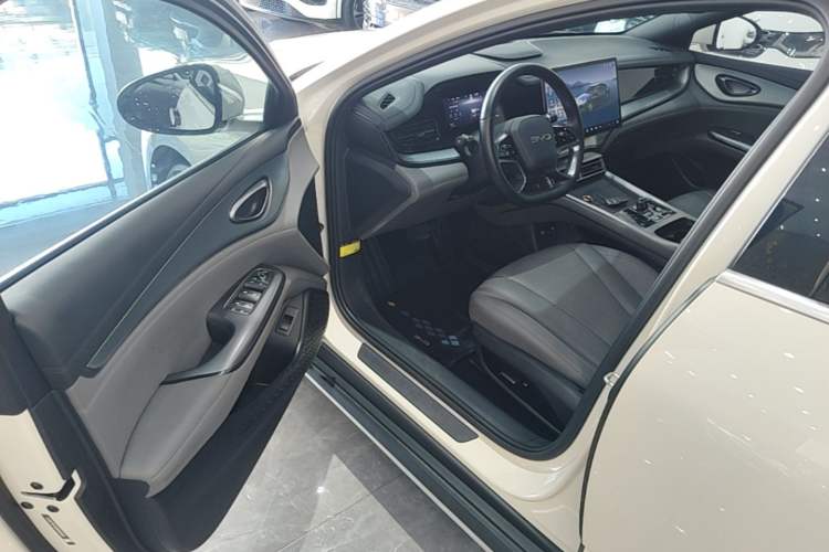 Used BYD Seal 07 DM-i 2025 DM-i 1.5L 125km Elite Model Driver Seat