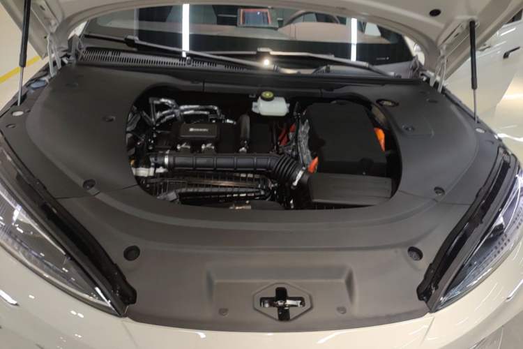 Used BYD Seal 07 DM-i 2025 DM-i 1.5L 125km Luxury Model Engine Bay